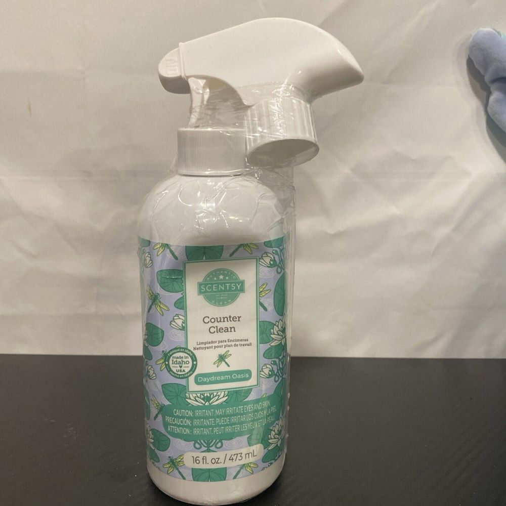 Scentsy Counter Clean New W/Spray - Daydream Oasis - Discontinued - New W/ Spray